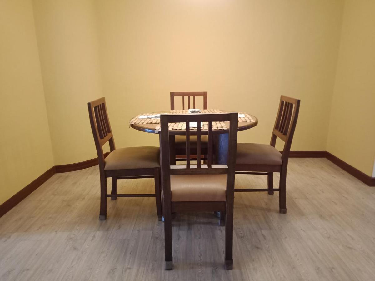 Days Hotel By Wyndham Iloilo Esterno foto